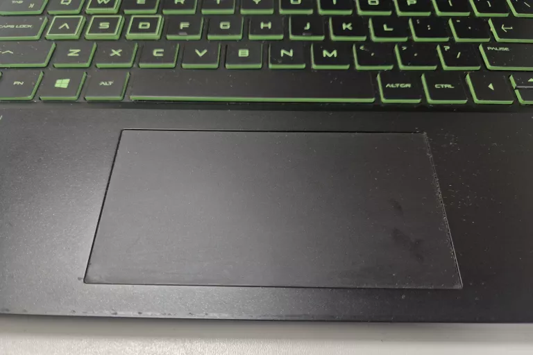 laptop-hp-pavilion-gaming-15-ec1060nw-16512-gb-amd-ryzen-5-windows-11-przekatna-ekranu-1560