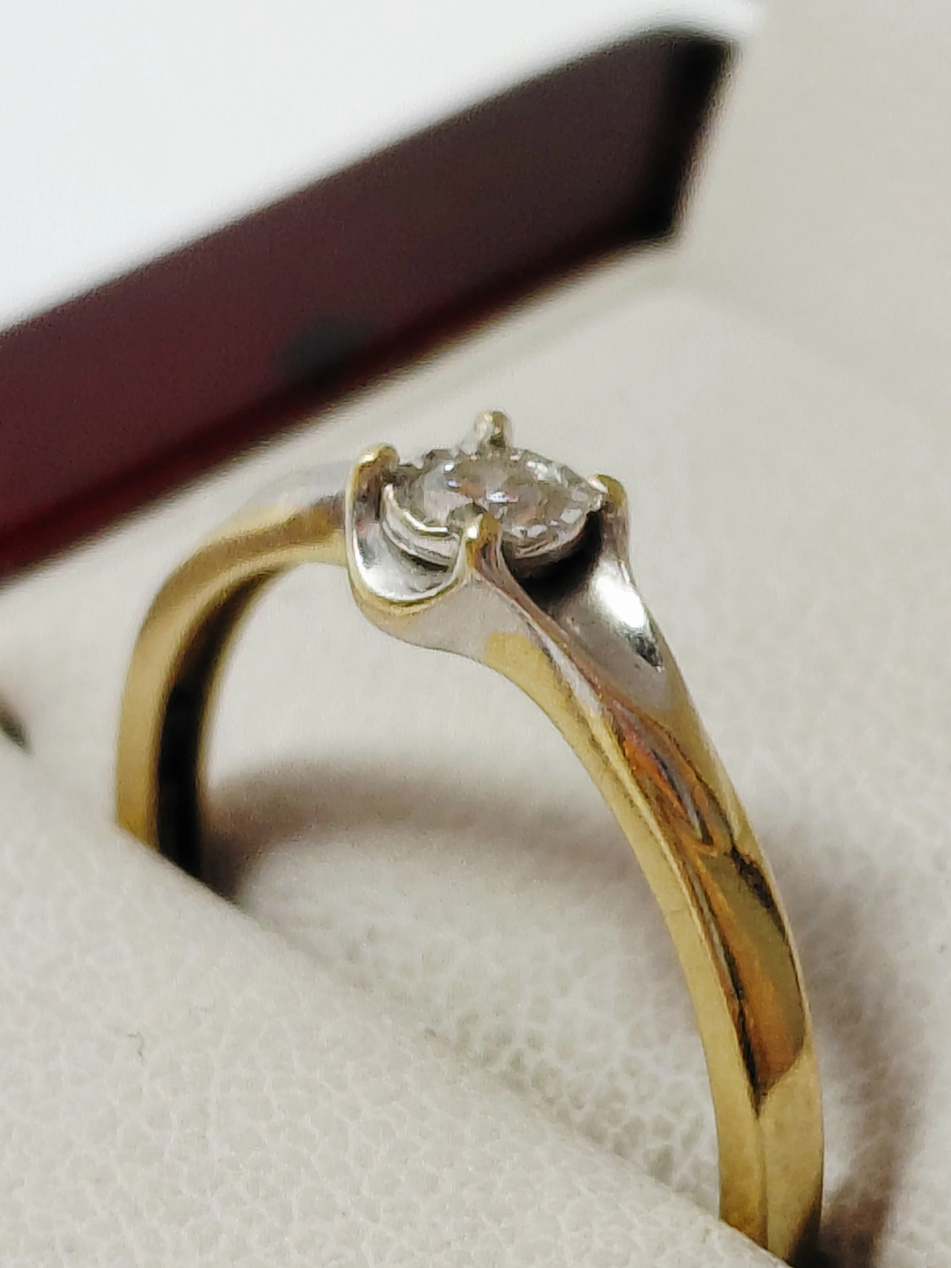 wyrob-jubilerski-uzywany-zloty-pierscionek-z-diamentem-pulawska-26-warszawa