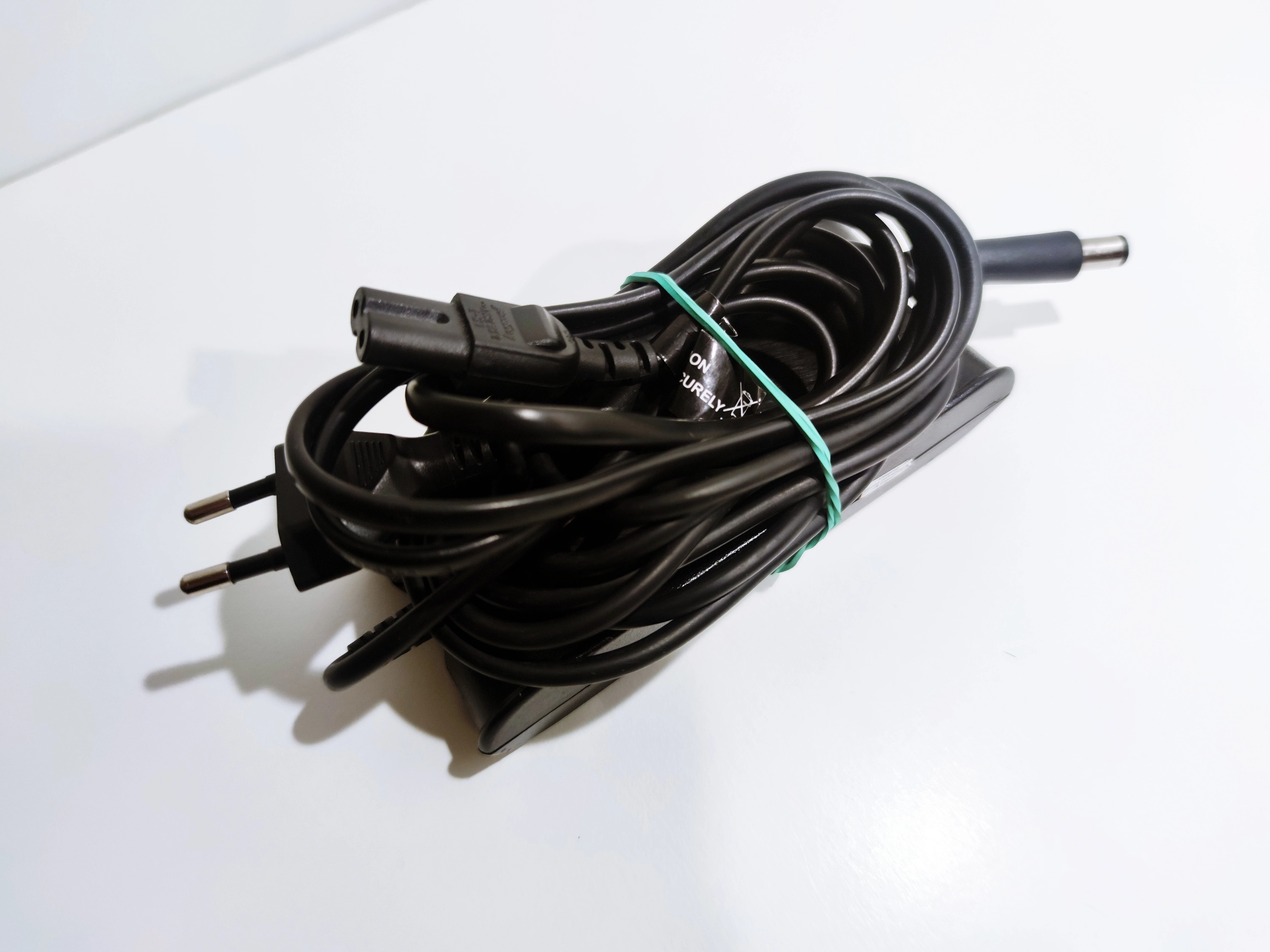 laptop-dell-latitude-3300-i3-7020u-4gb238gb-win10-pro-pojemnosc-dysku-256