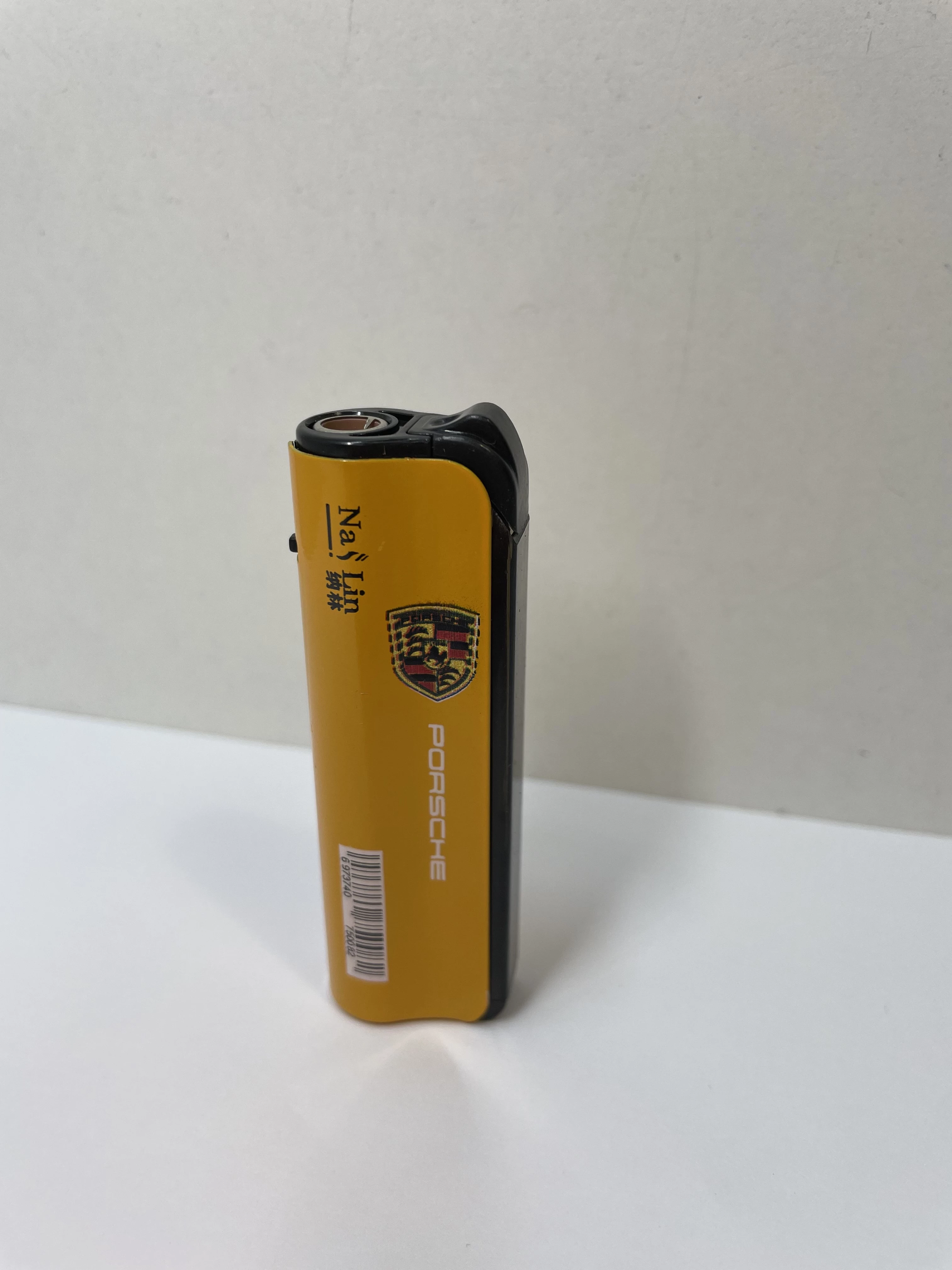 zapalniczka-zarowa-porsche-osiedle-centrum-d1-krakow