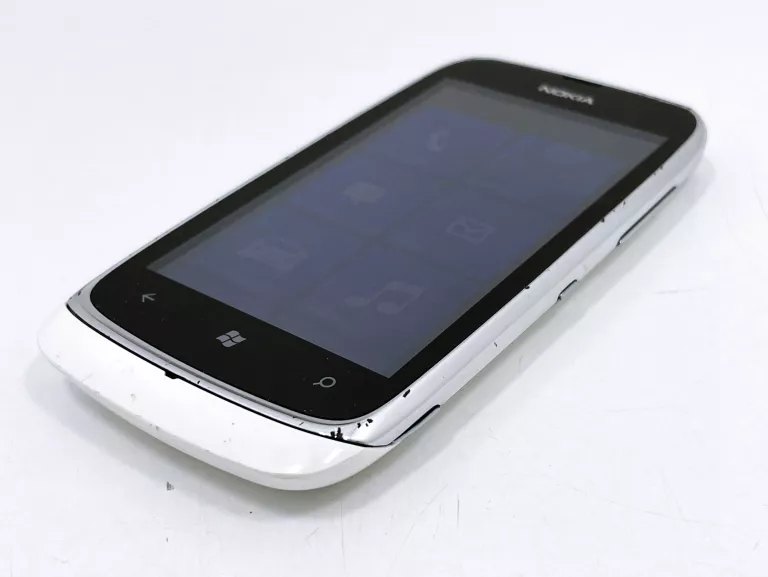 telefon-smartfon-nokia-lumia-610-ean-gtin-6438158474390