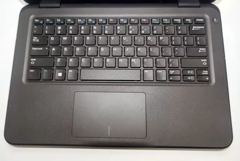 laptop-dell-latitude-3300-i3-7020u-4gb238gb-win10-pro-kod-producenta-283144-uniw