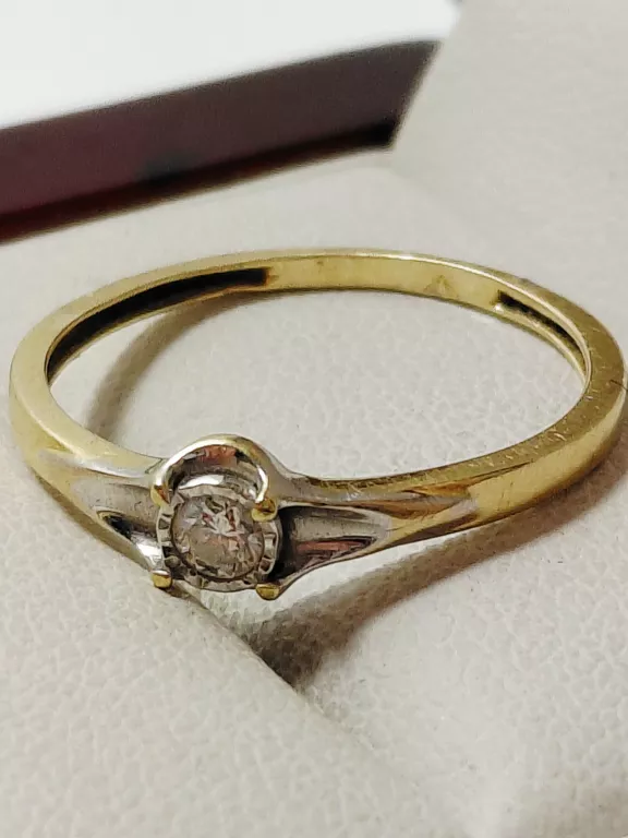 wyrob-jubilerski-uzywany-zloty-pierscionek-z-diamentem-rodzaj-2205-2