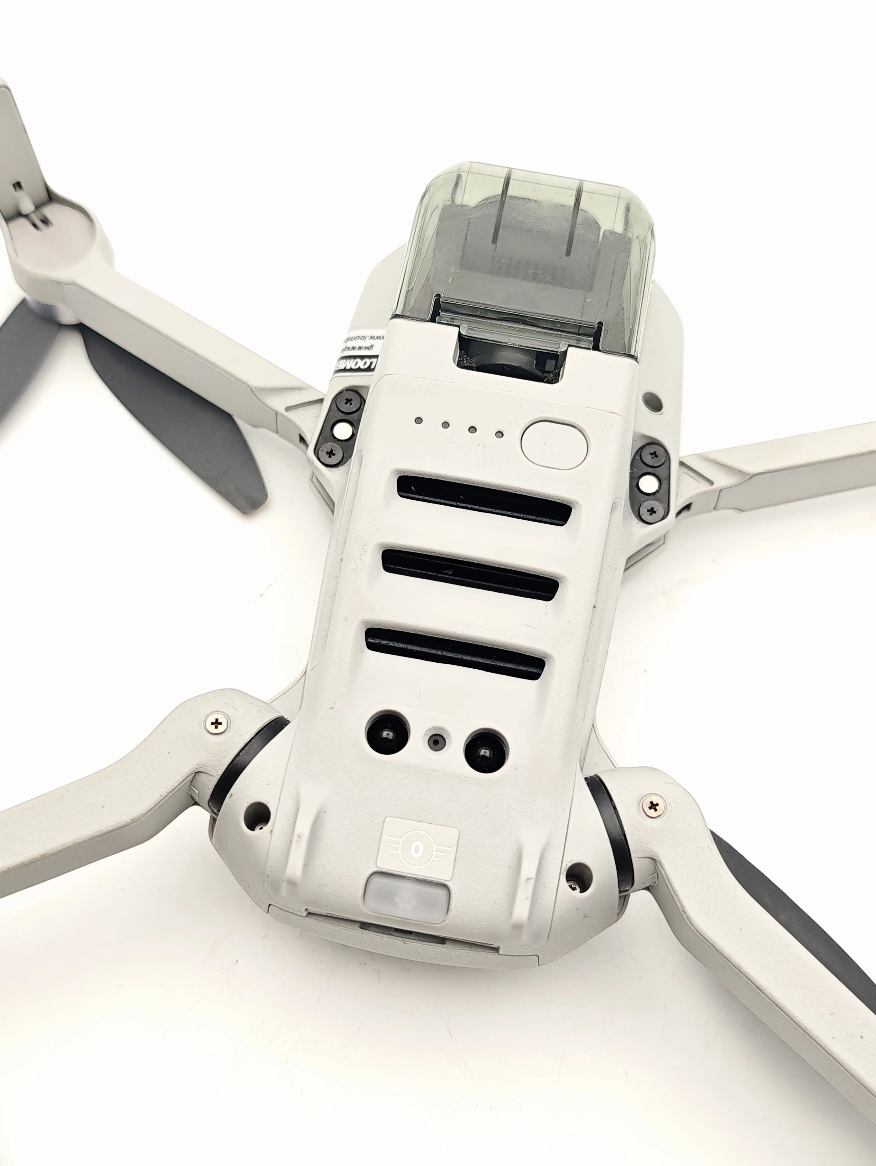 dron-dji-mini-4k-kamera-129405-1