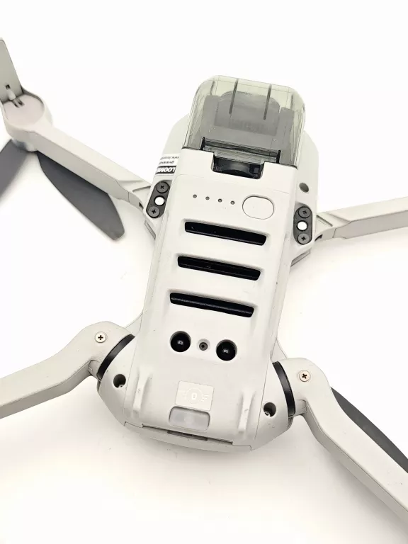 dron-dji-mini-4k-kamera-129405-1