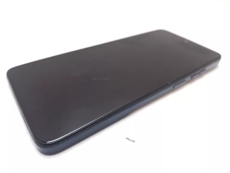 telefon-motorola-moto-e15-264gb-dual-sim-granatowy-ean-gtin-840023291791