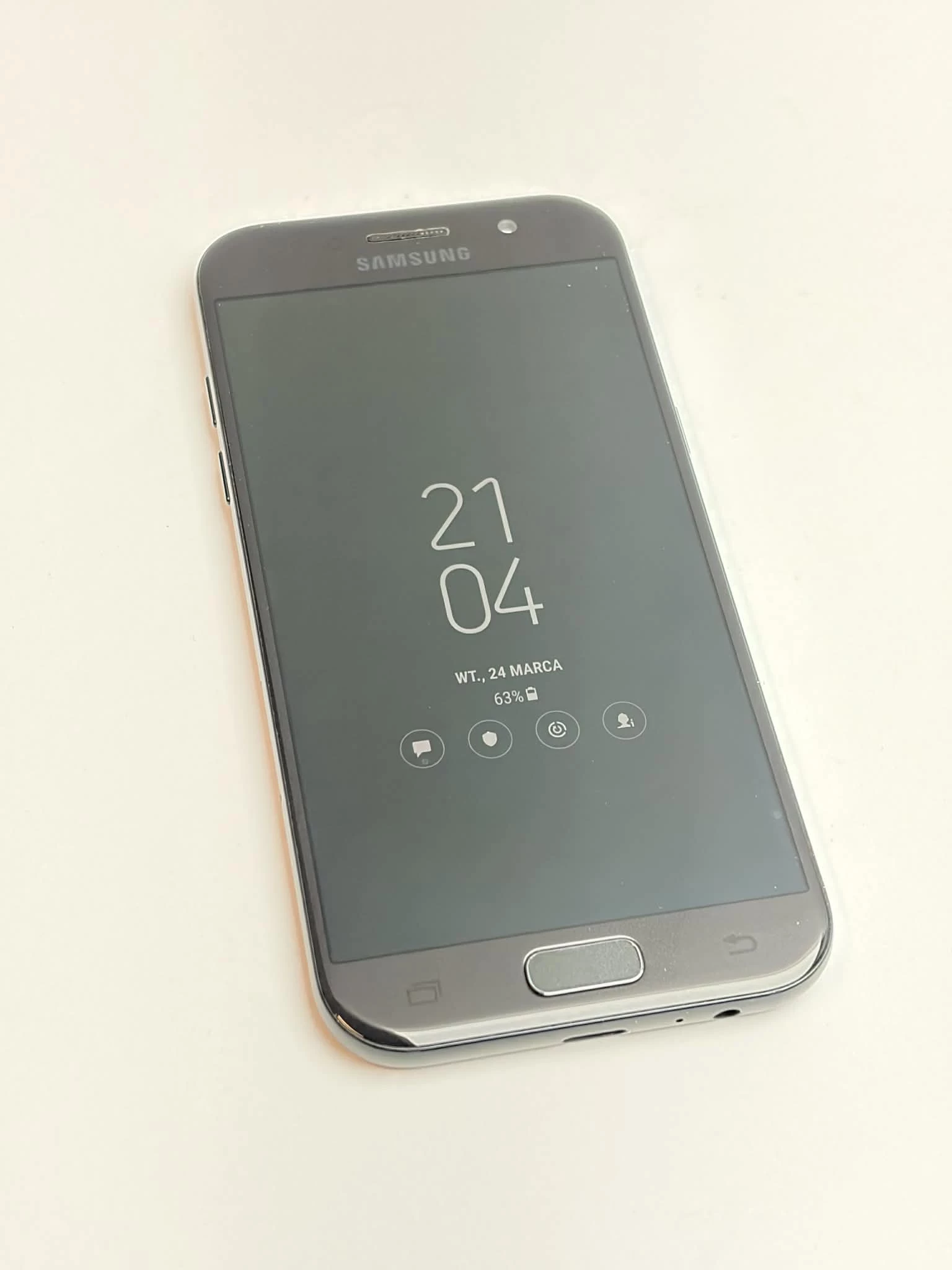 telefon-galaxy-a5-2017-sm-a520f-przekatna-ekranu-520