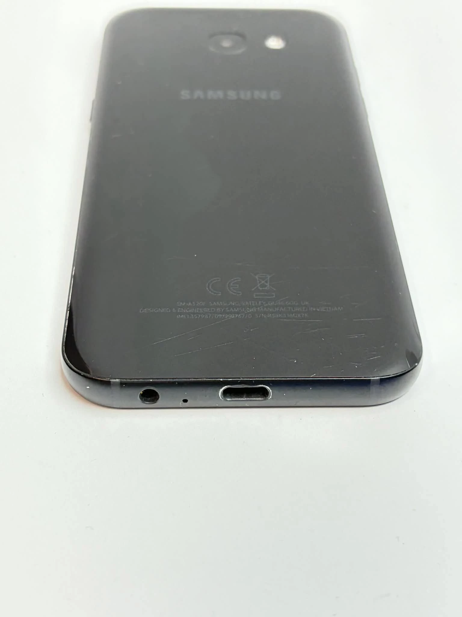 telefon-galaxy-a5-2017-sm-a520f-ean-gtin-08806088601205