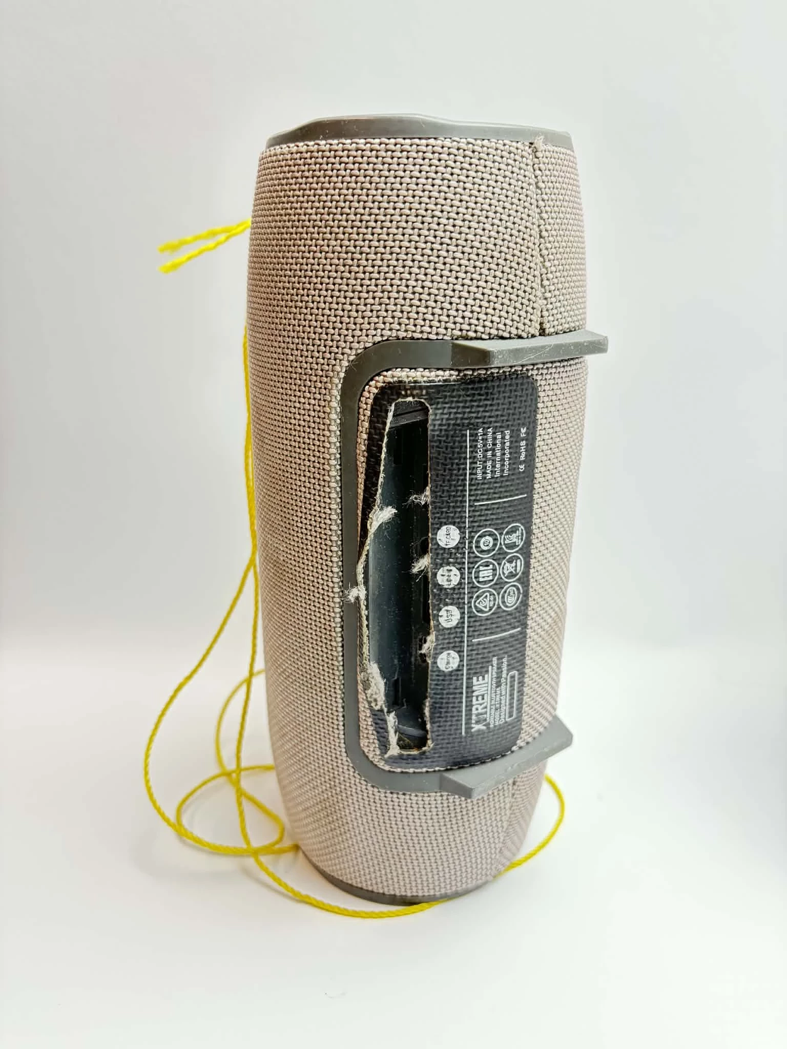 glosnik-jbl-xtreme-stan-11323-2