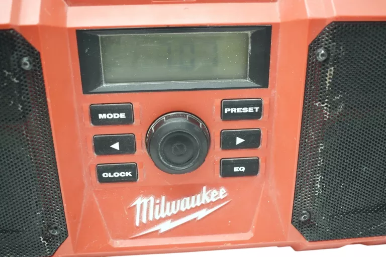 radio-budowlane-milwaukee-m18jsr-0-stan-11323-2