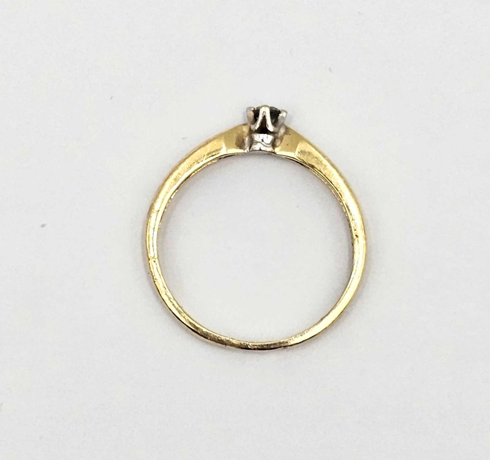 zloty-pierscionek-126g-585-r8-kamien-17088-4194304