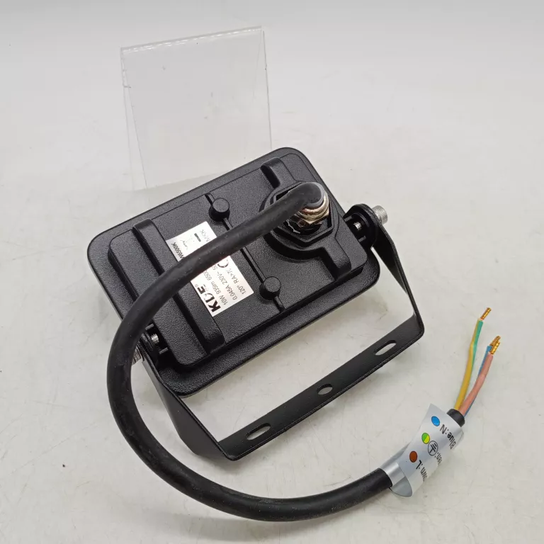 naswietlacz-kde-led-flood-935-lumen-stan-11323-2