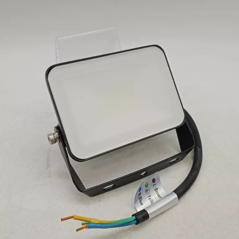 naswietlacz-kde-led-flood-935-lumen-ean-gtin-5907085060088