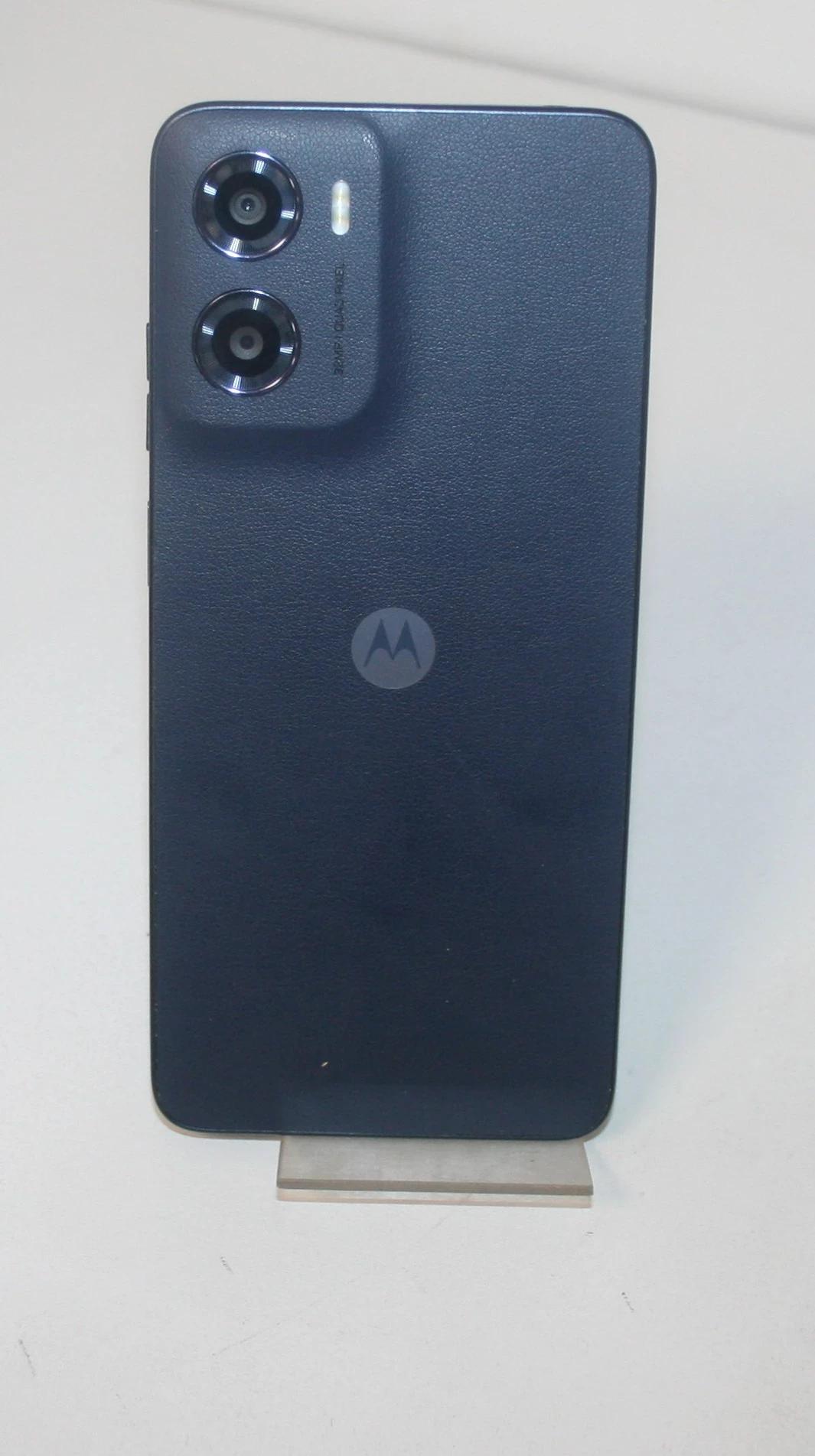 telefon-motorola-e15-264-gb-stan-11323-2
