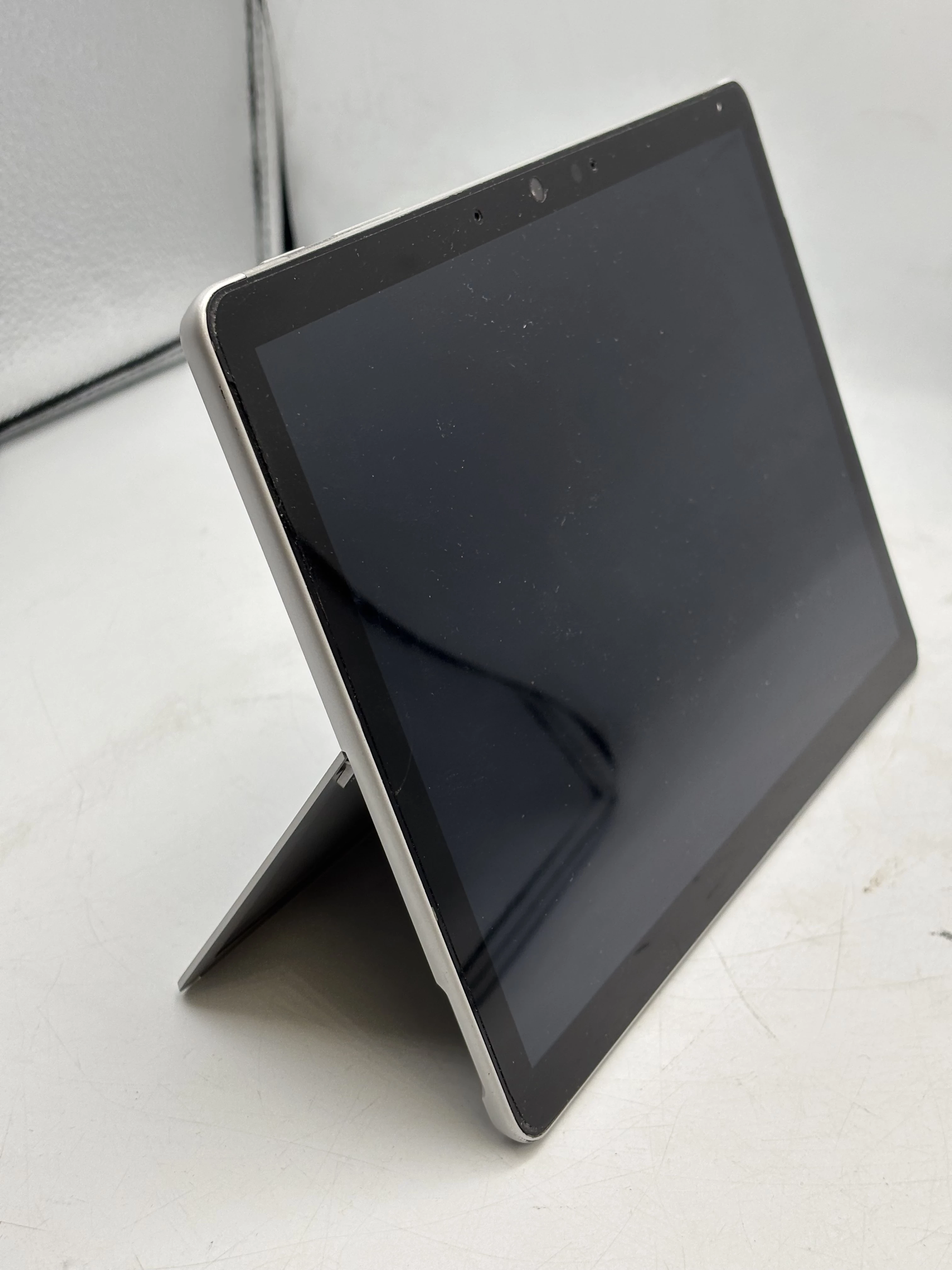 laptop-microsoft-surface-go-3-105-intel-pentium-gold-4-gb-64-gb-szary-liczba-rdzeni-procesora-4329-2