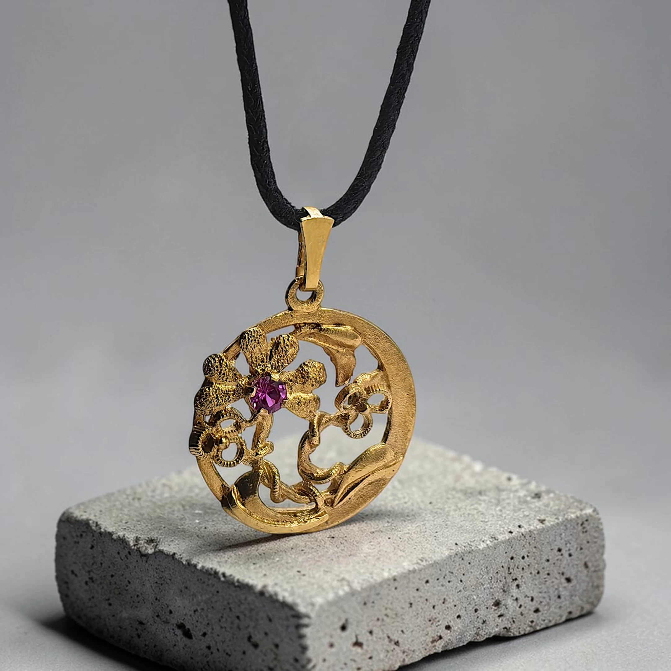 zlota-okragla-zawieszka-vintage-306g-585-krolowej-jadwigi-20d-dabrowa-gornicza