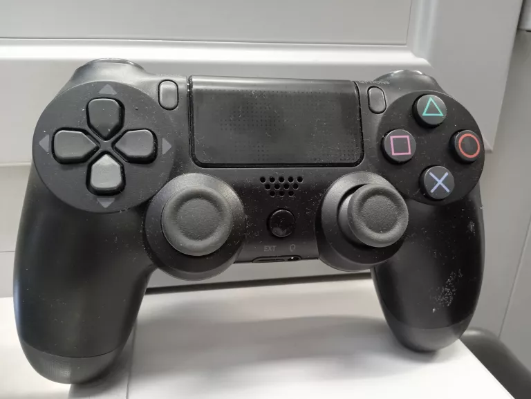 pad-bezprzewodowy-do-ps4-sony-czarny-krotka-2u-sj-olawa