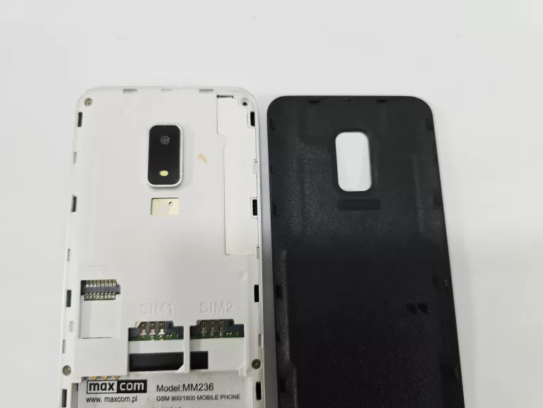 telefon-komorkowy-maxcom-mm236-czarny-pojemnosc-akumulatora-1