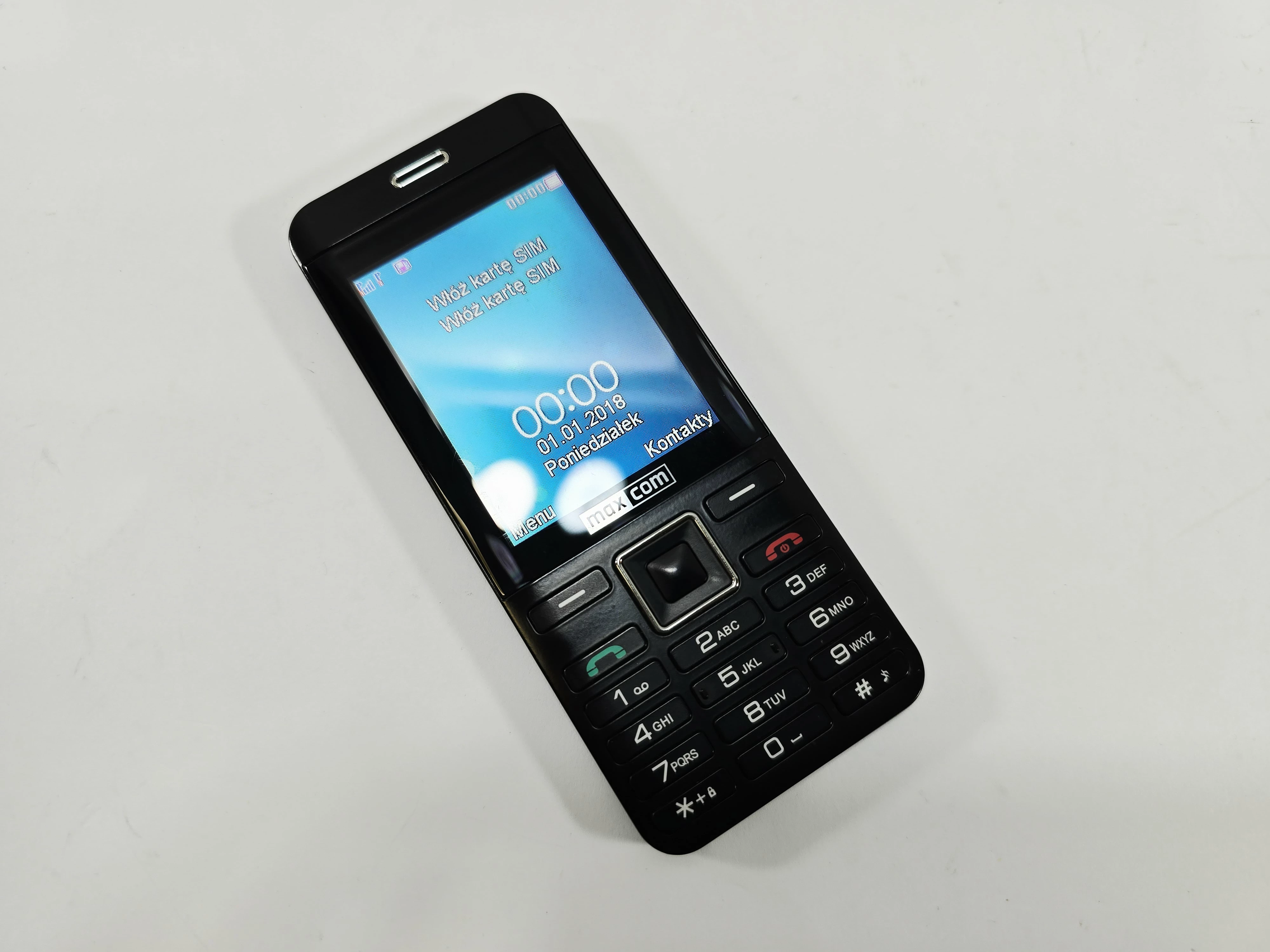 telefon-komorkowy-maxcom-mm236-czarny-ean-gtin-5908235974088