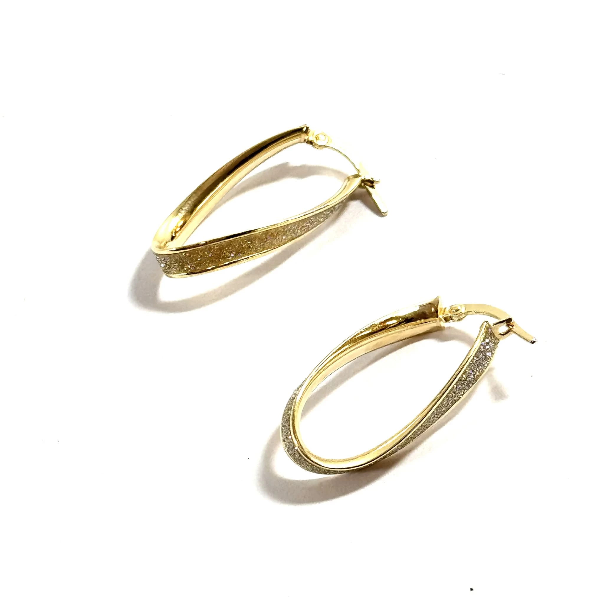 zlote-kolczyki-375-193-pucka-4-wejherowo-harbor