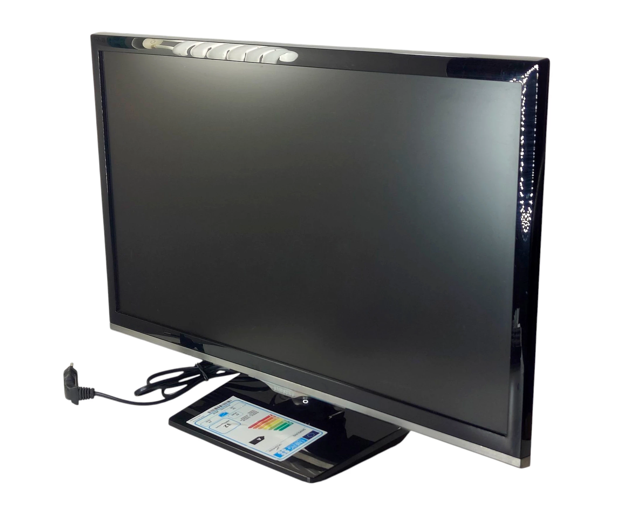 telewizor-samsung-ue22h5000-z-pilotem-przekatna-ekranu-cale-2200