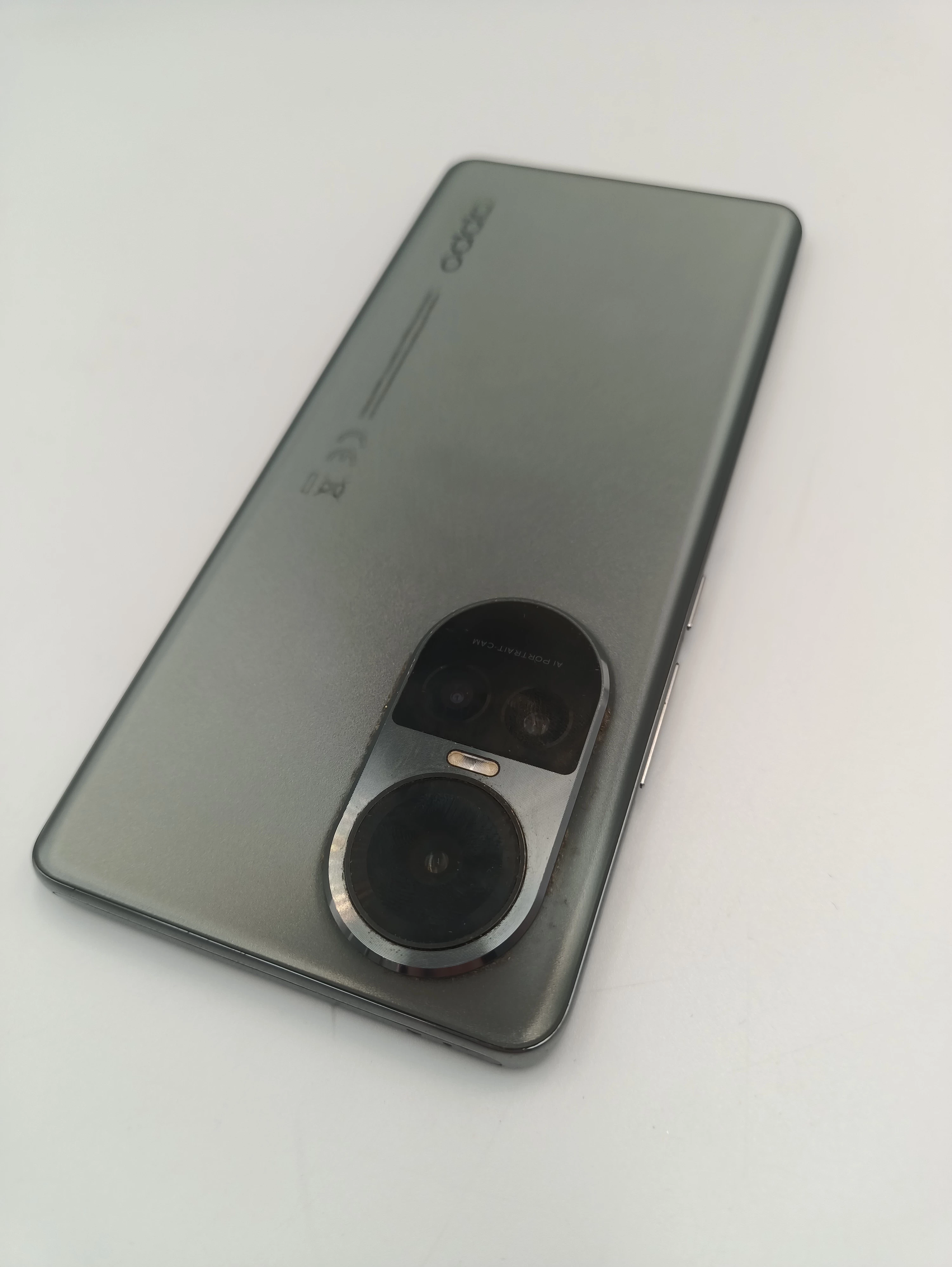 telefon-oppo-reno-10-pro-5g-12gb256gb-ean-gtin-6932169331142