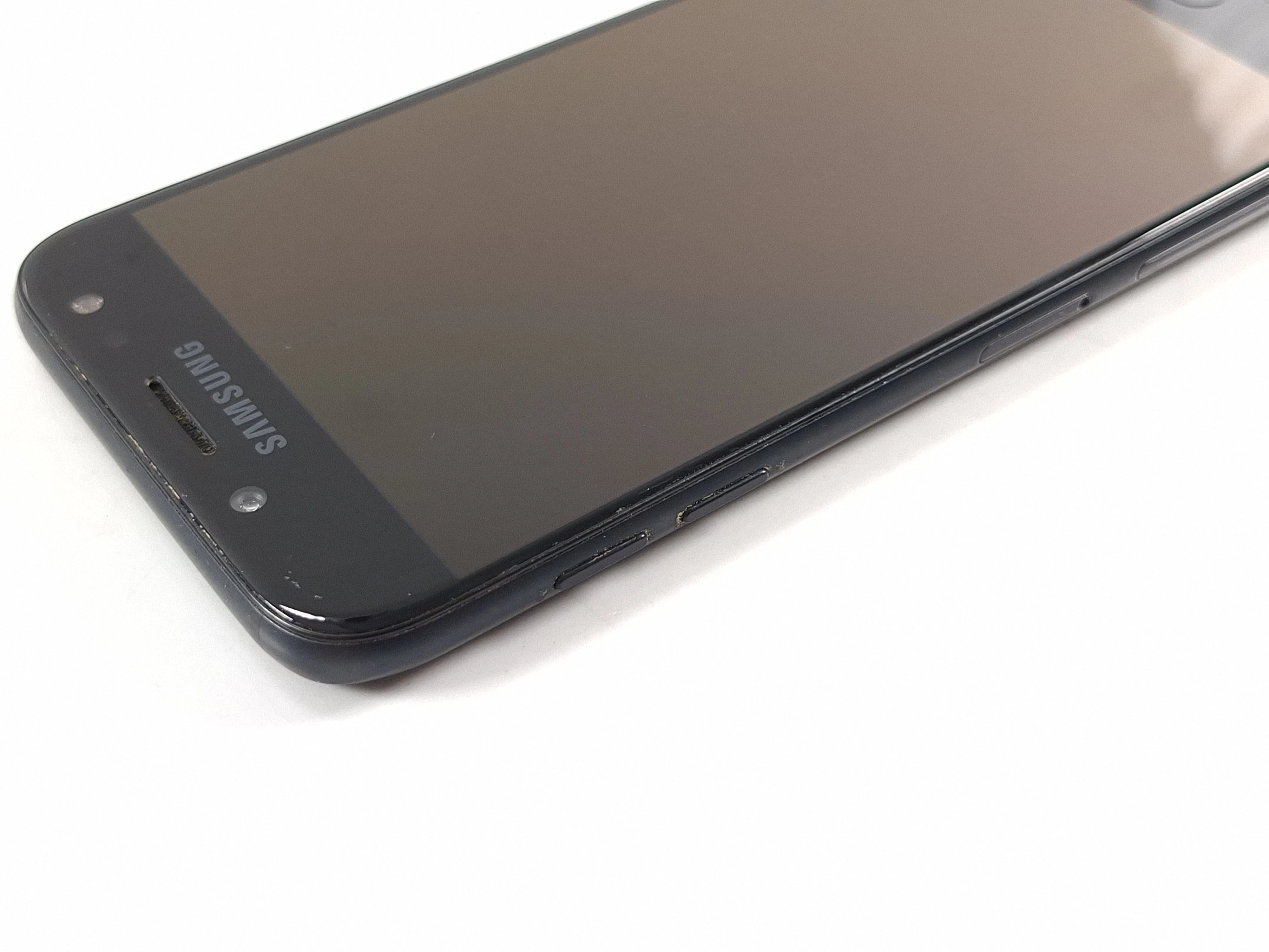 telefon-samsung-galaxy-j5-2gb16gb-czarny-kod-producenta-sm-j530fds