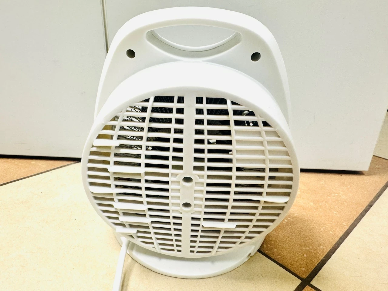 grzejnik-vesta-efh01n-kolor-dominujacy-129357-2