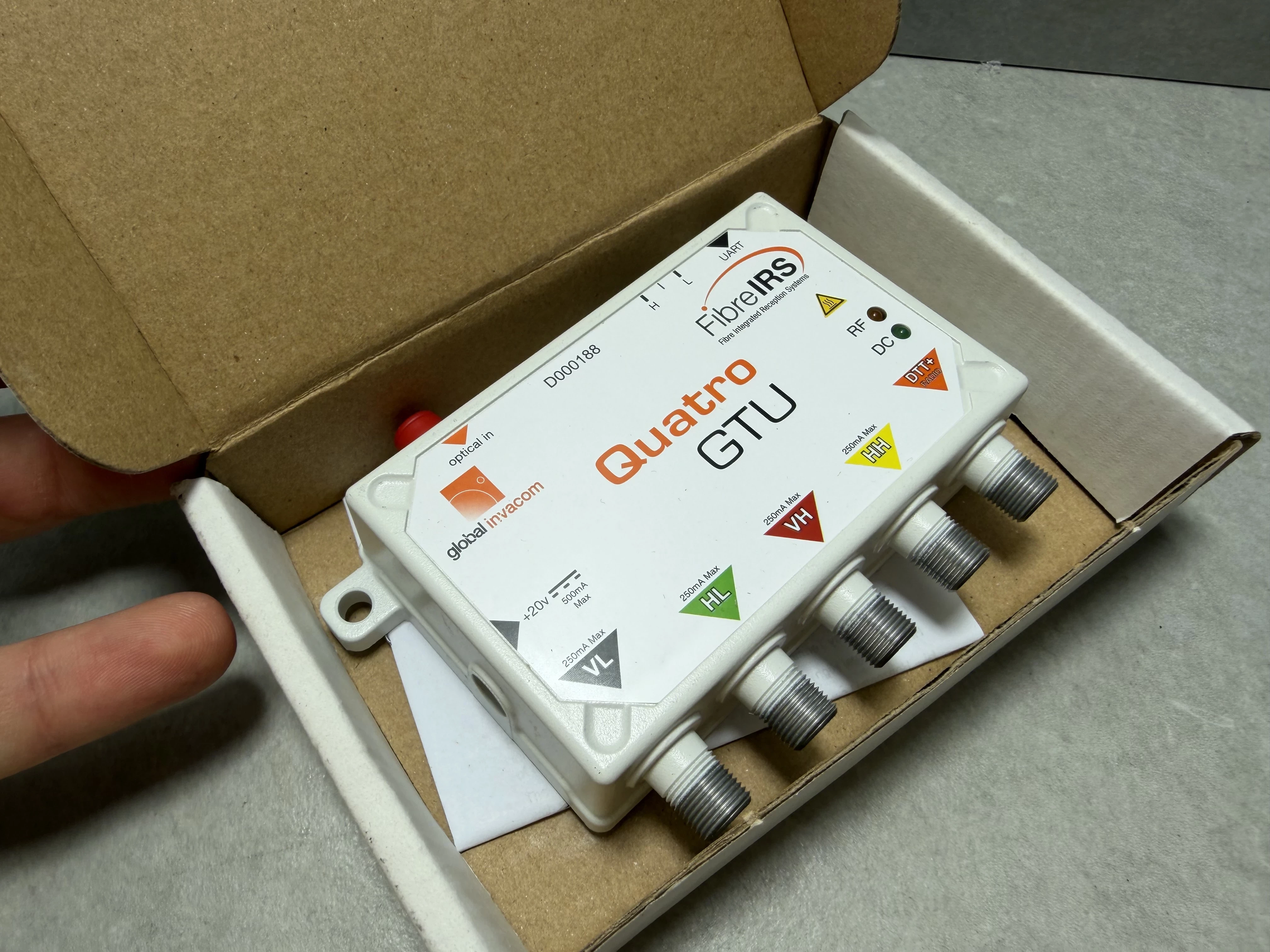 satelitarny-odbiornik-optyczny-gi-fibre-irs-gtumkiii-quatro-ean-gtin-5029383002871