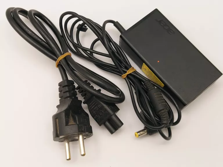 laptop-acer-aspire-5-e5-571g-4gb1tb-i3-geforce-820m-2gb-pojemnosc-dysku-1000