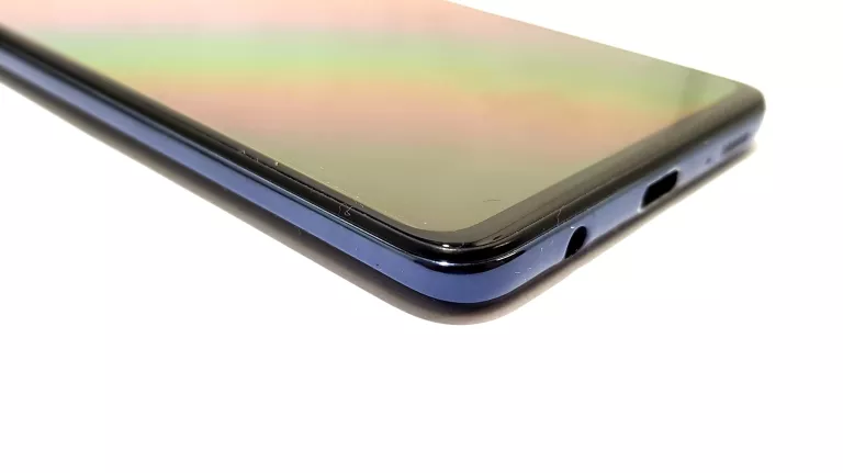 telefon-samsung-galaxy-a51-4gb128gb-stan-11323-2