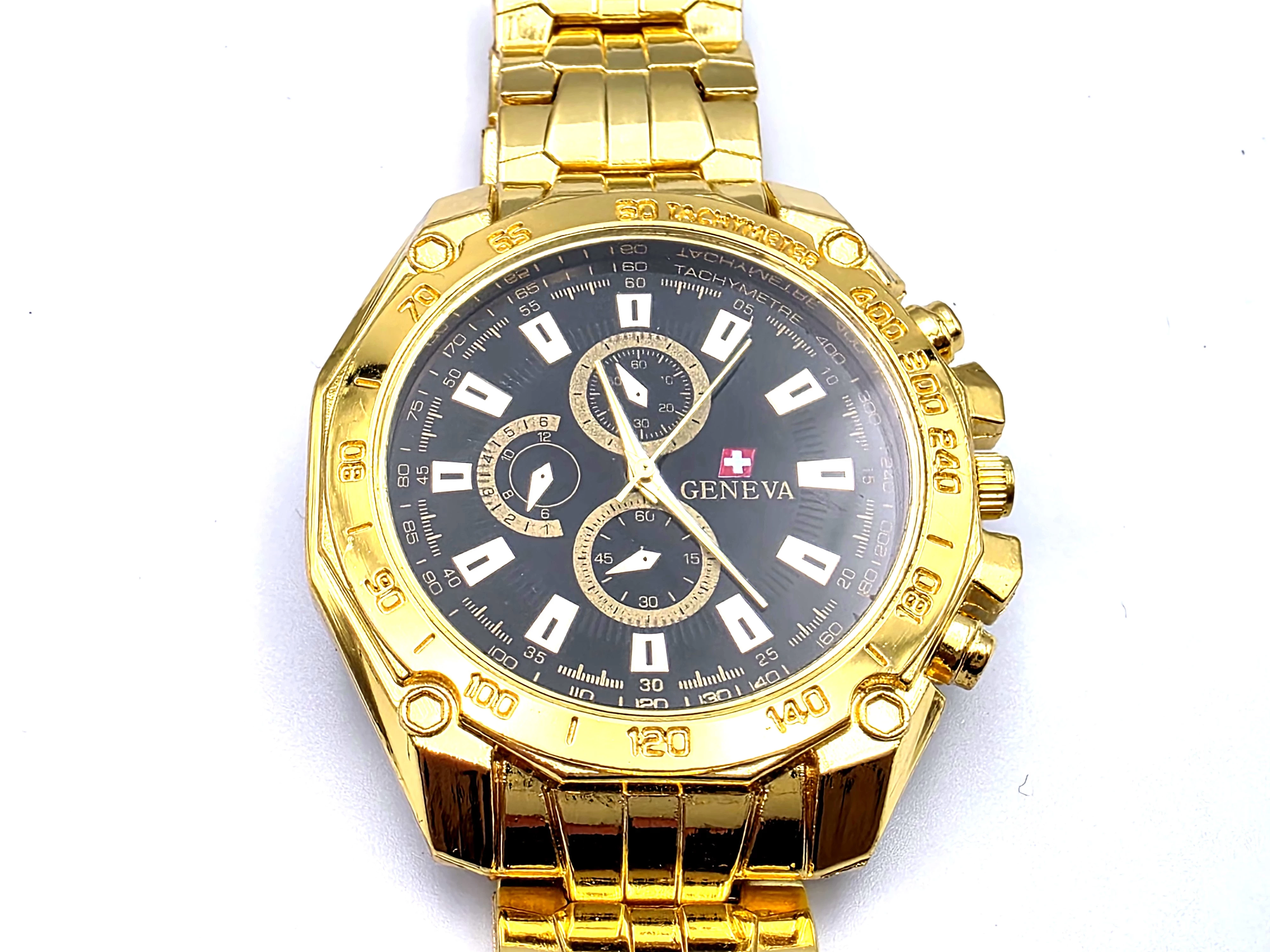 zegarek-meski-na-bransolecie-g3n3v4-ksztalt-koperty-129223-2