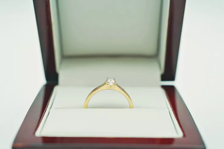 zloty-pierscionek-z-cyrlonia-14k-585-198g-r11-rozmiarsrednica-wew-mm-372-11