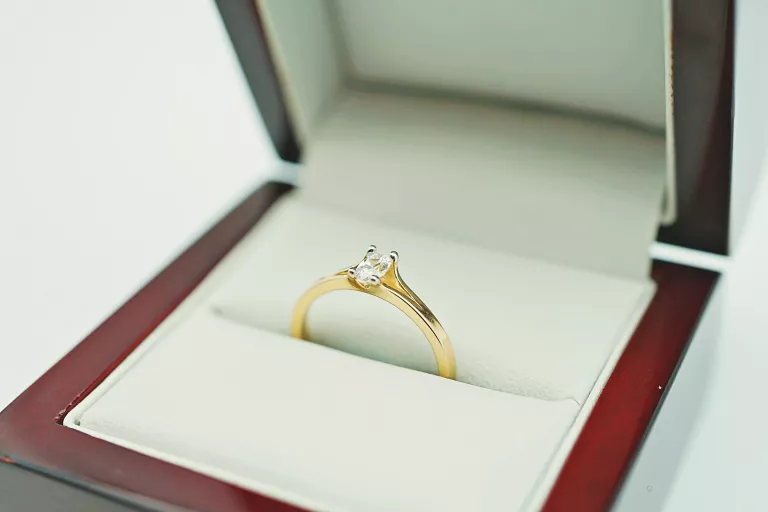 zloty-pierscionek-z-cyrlonia-14k-585-198g-r11-rodzaj-2205-2