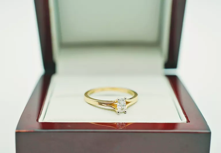 zloty-pierscionek-z-cyrlonia-14k-585-198g-r11-waga-198