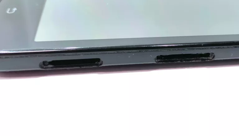 tablet-samsung-sm-t235-8gb-system-operacyjny-16332-1