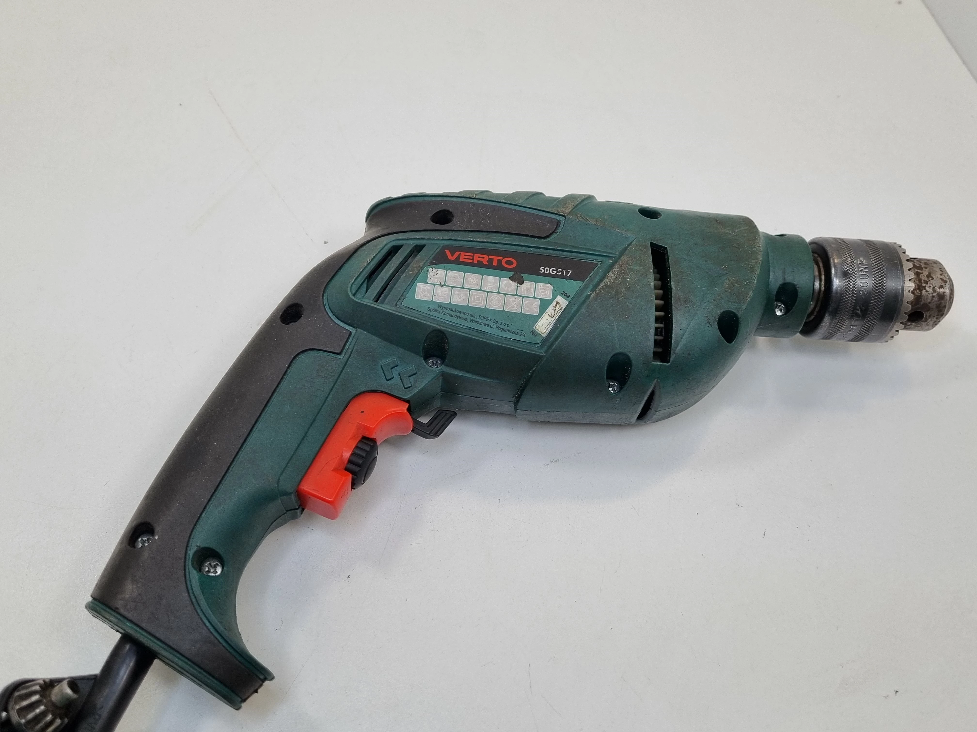 wiertarka-udarowa-verto-710-w-50g517-typ-uchwytu-129629-2