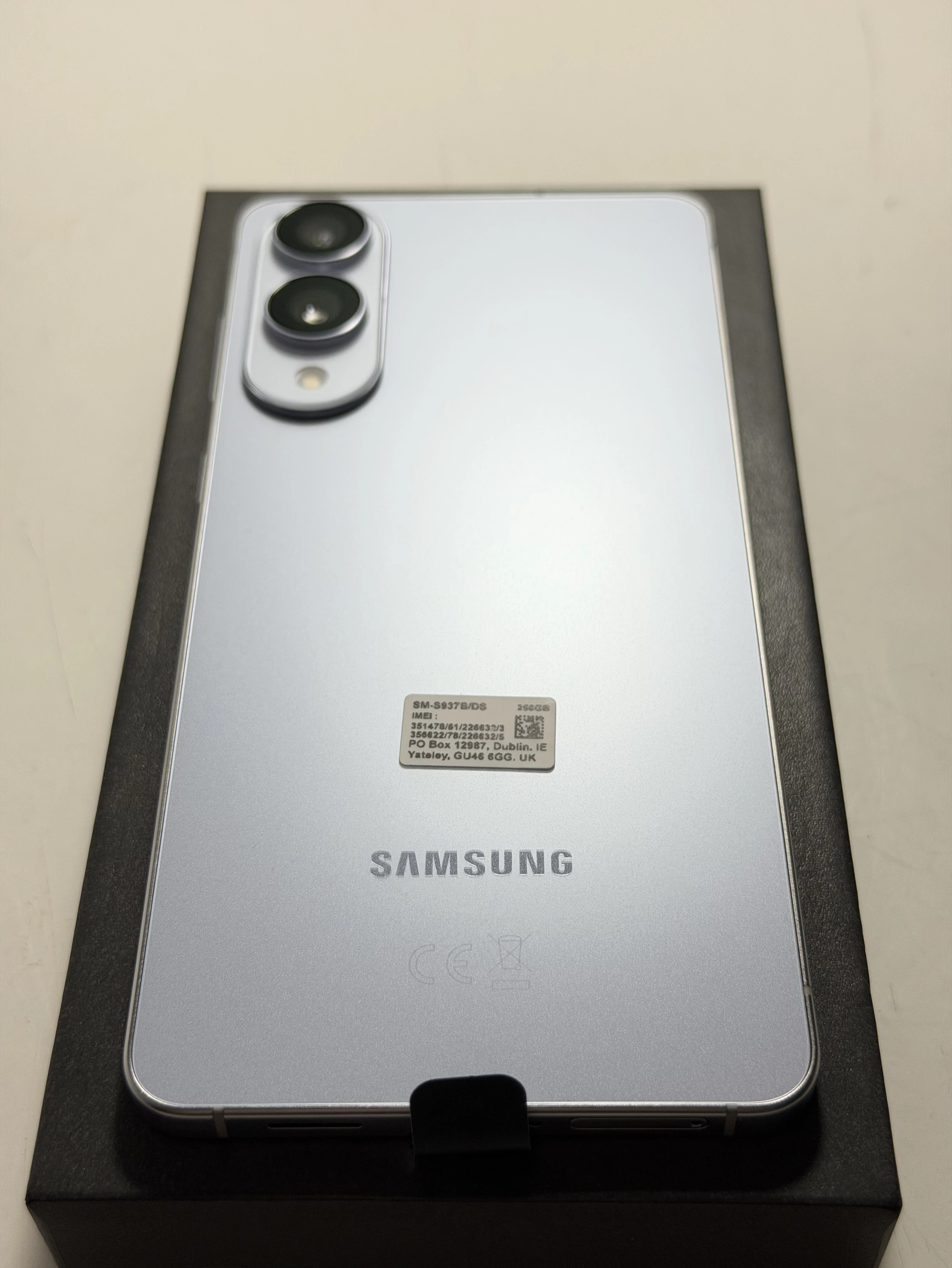 telefon-samsung-galaxy-s25-edge-12256gb-igla-fv-wbudowana-pamiec-202869-214185