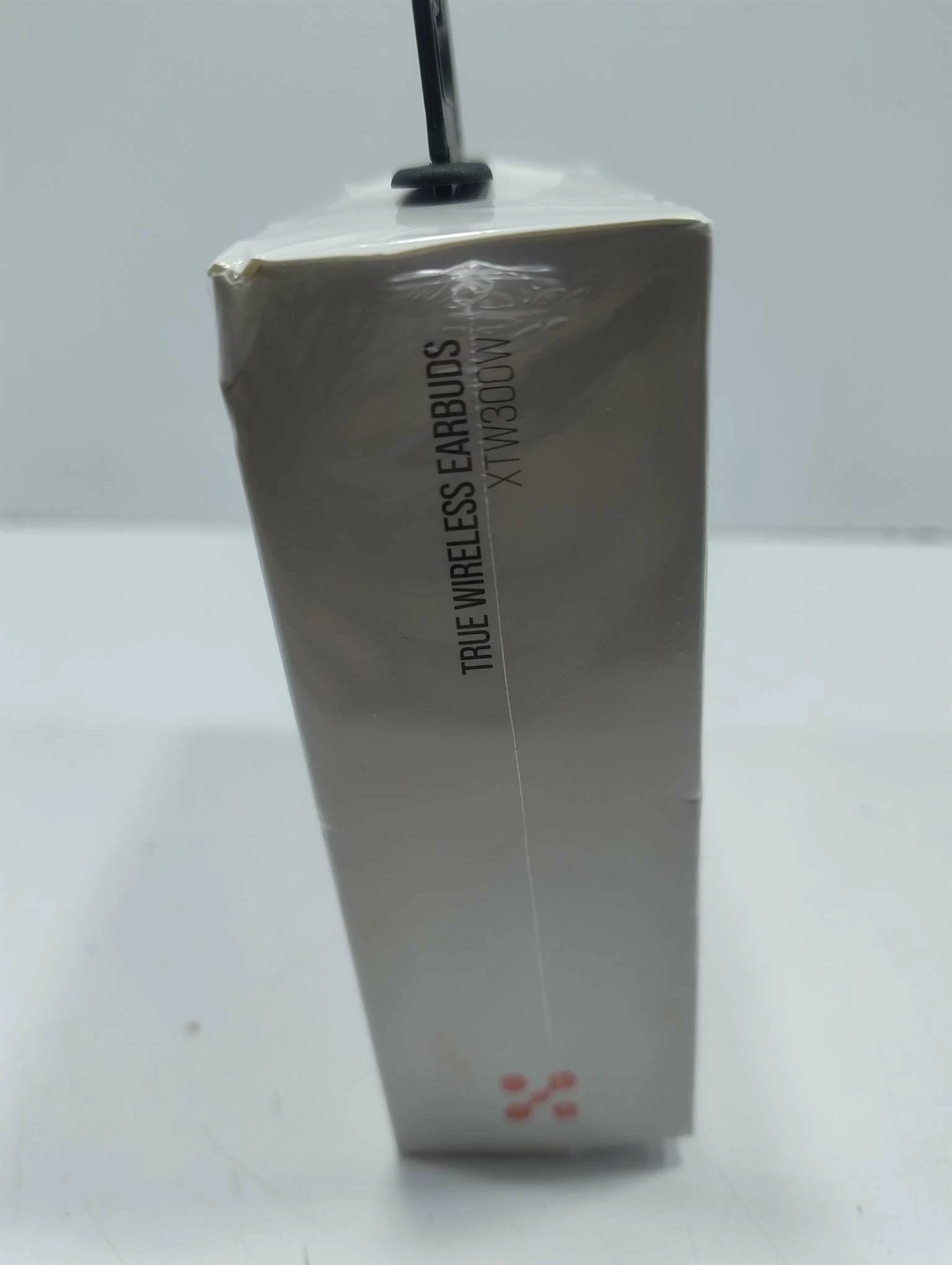 sluchawki-true-wireless-earbuds-xtw300w-kolor-dominujacy-129357-2