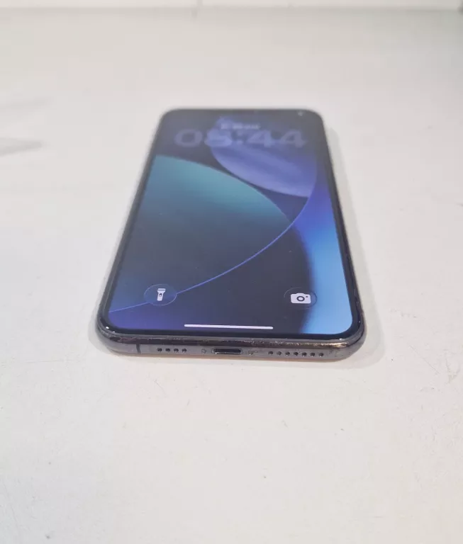 apple-iphone-11-pro-max-64gb-bat-73-przekatna-ekranu-650