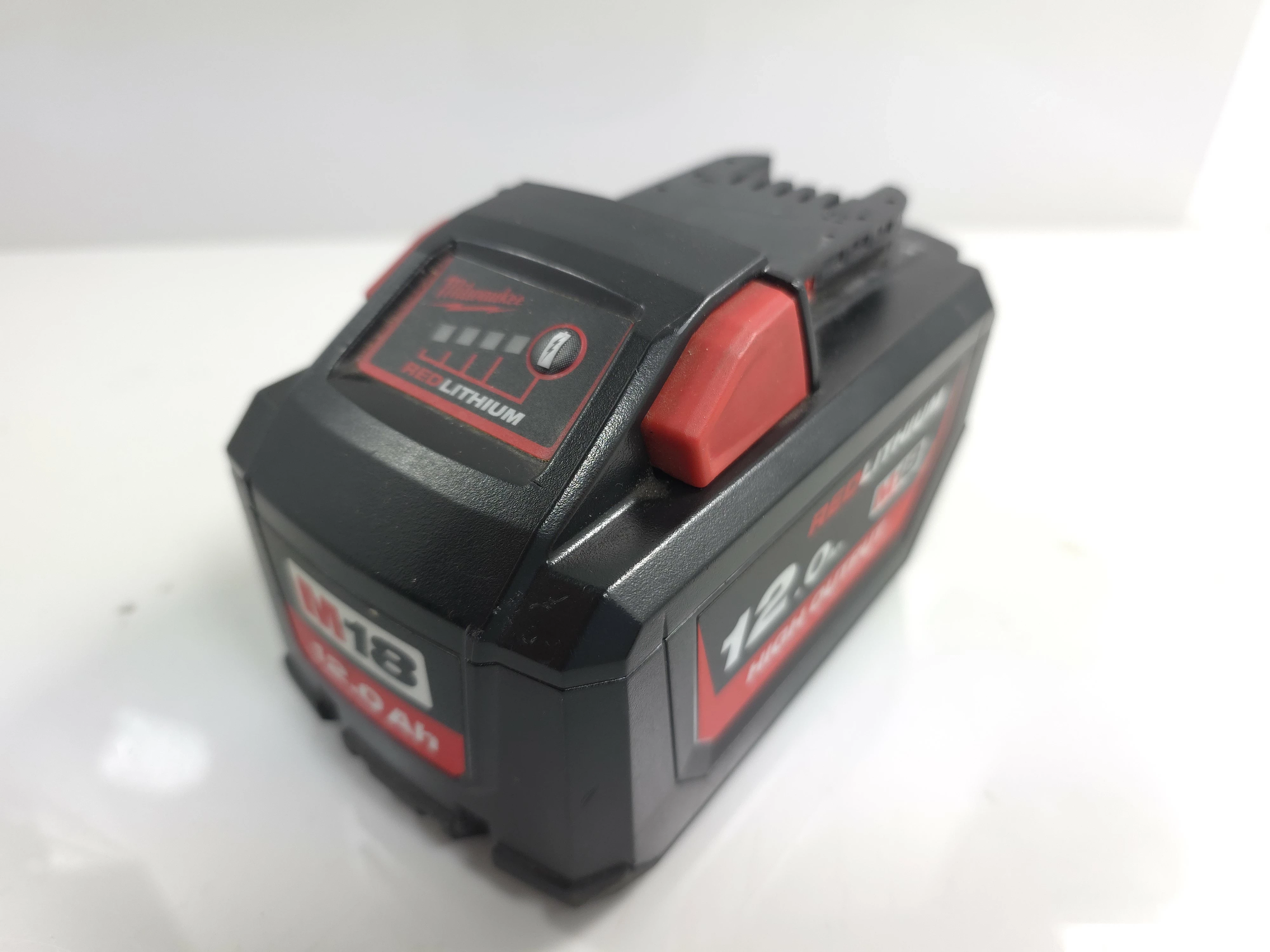 milwaukee-m18-hb12-12ah-akumulator-4932464260-napiecie-v-128551-6