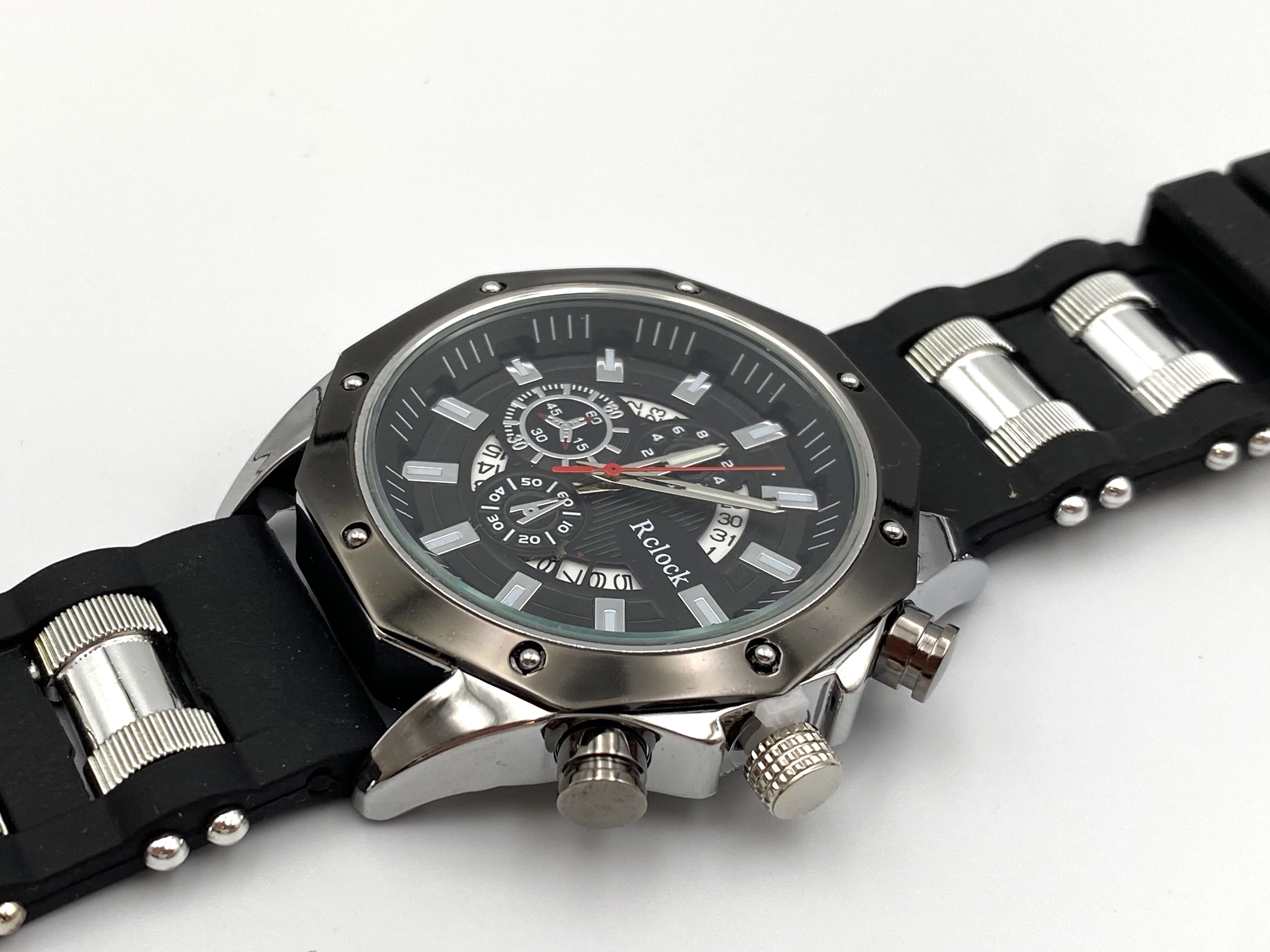 zegarek-kwarcowy-srebrny-rodzaj-129220-1