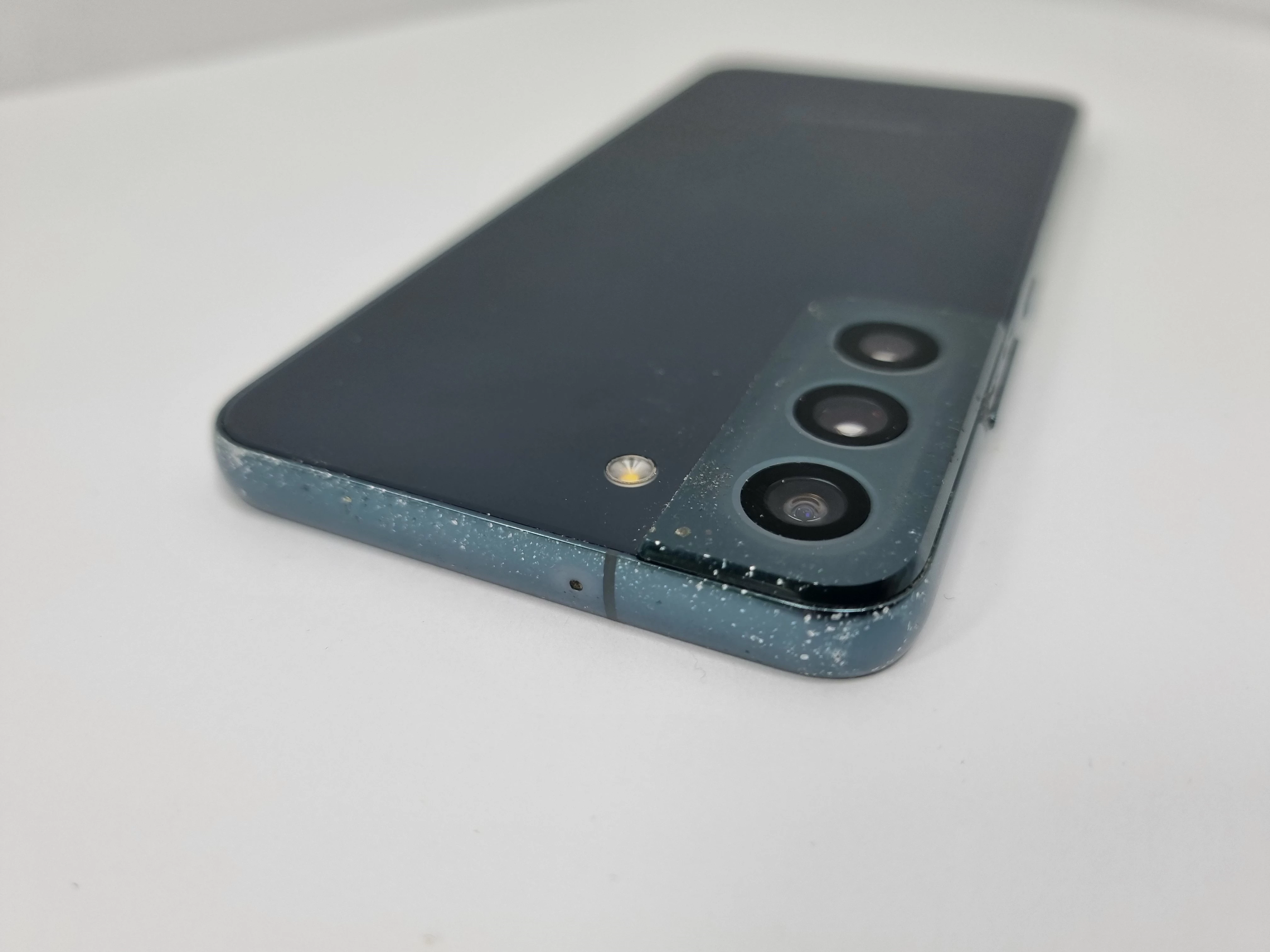 telefon-samsung-galaxy-s22-128gb-stan-11323-2