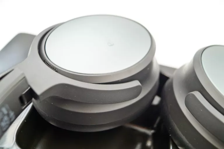 sluchawki-bezprzewodowe-wokoluszne-earfun-tune-pro-czarne-anc-120h-bt5-waga-produktu-28950