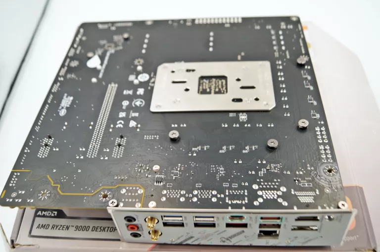 plyta-glowna-msi-b650m-gaming-plus-wifi-czestotliwosc-taktowania-pamieci-206966-1219839