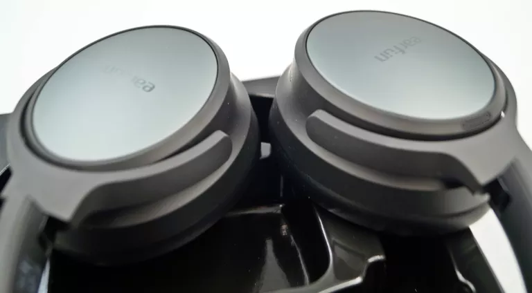 sluchawki-bezprzewodowe-wokoluszne-earfun-tune-pro-czarne-anc-120h-bt5-model-250439-1919956