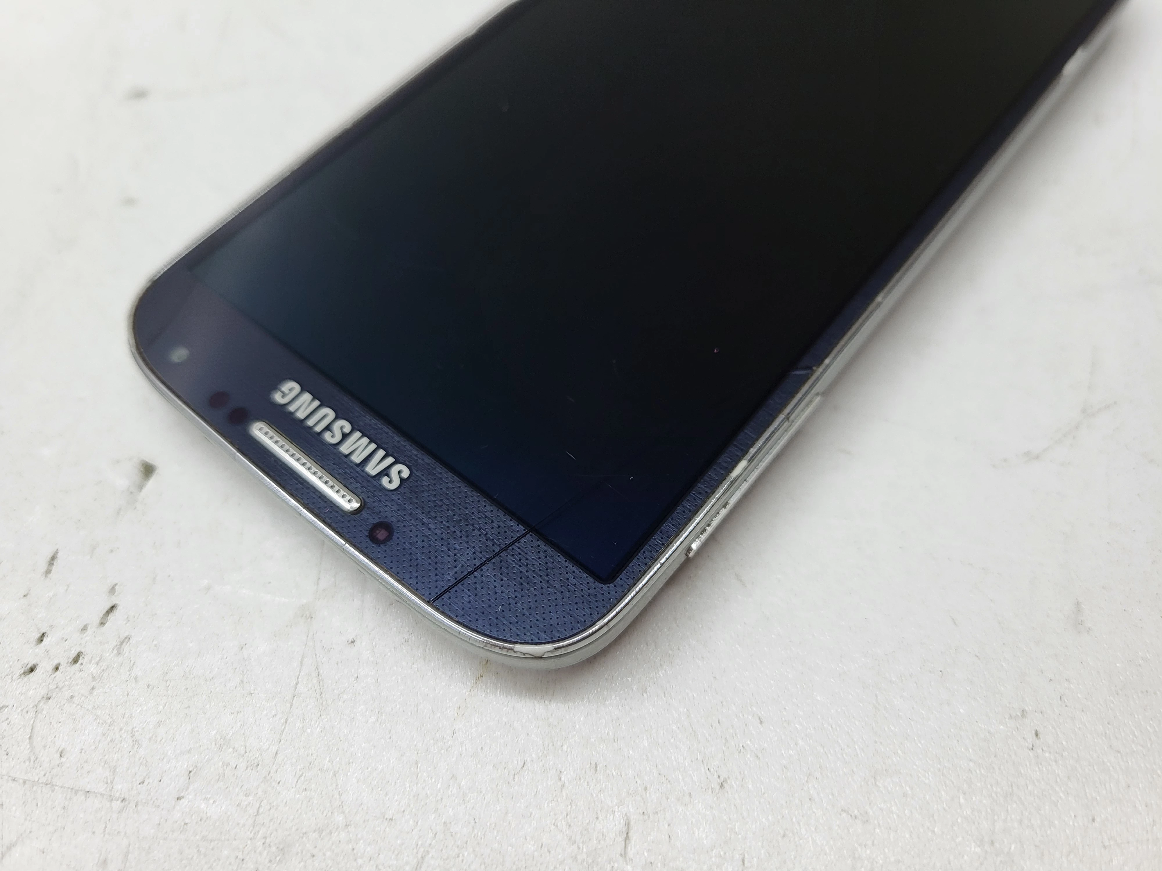 samsung-galaxy-s4-rozbity-czytaj-opis-typ-202685-212929