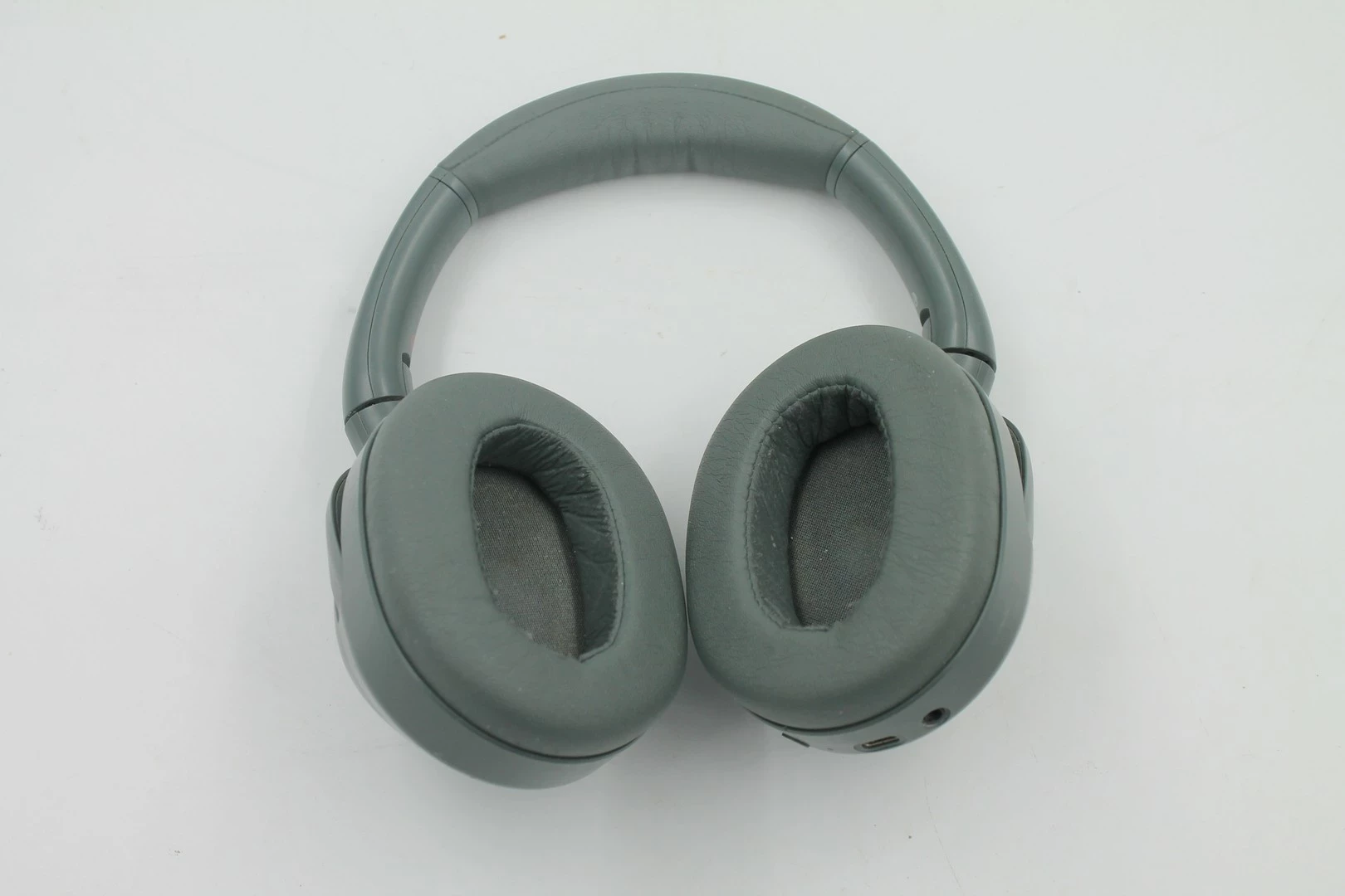 sluchawki-sony-ulc-wear-etui-ean-gtin-4548736158382