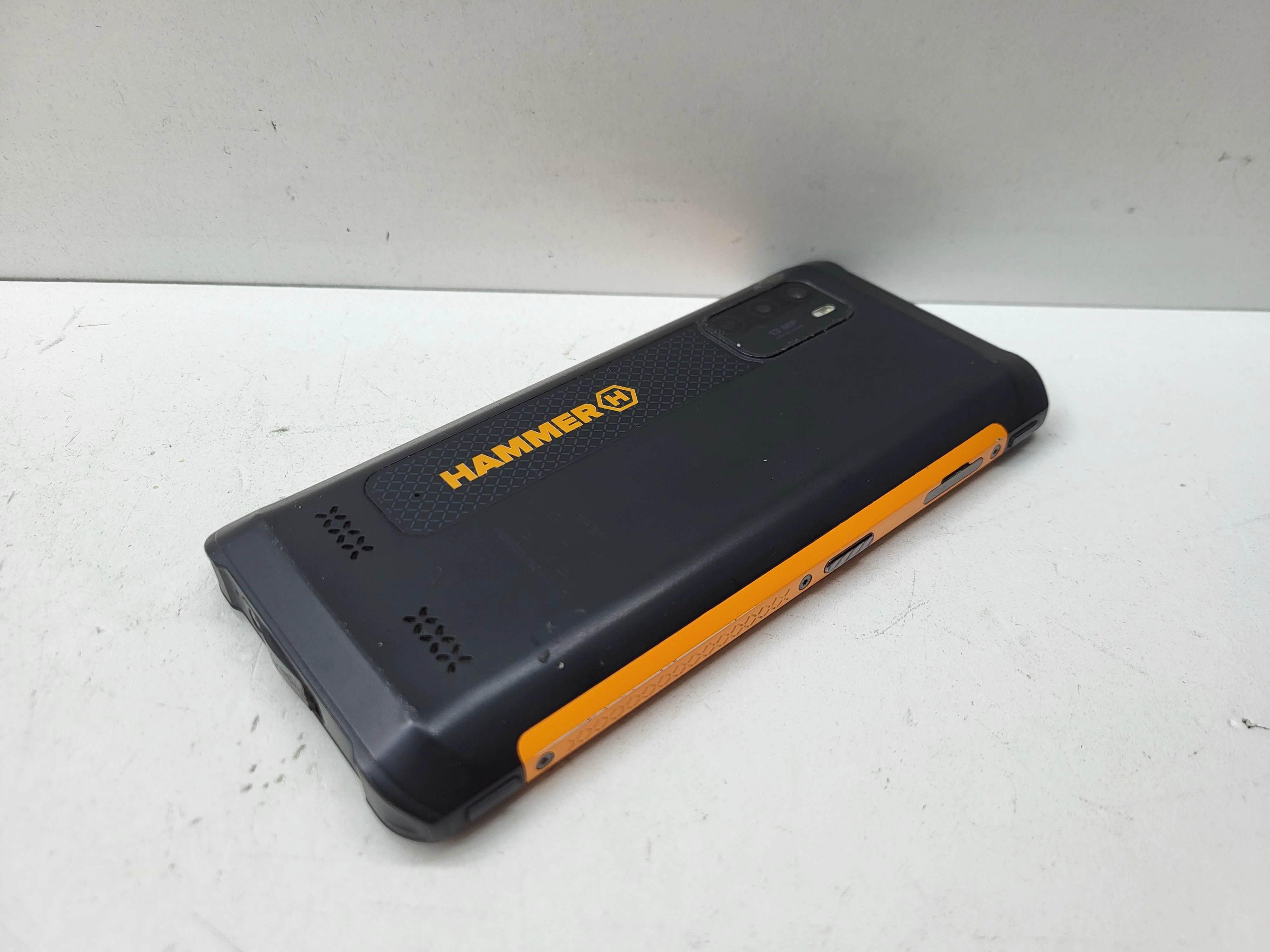 hammer-iron-4-pojemnosc-akumulatora-5180