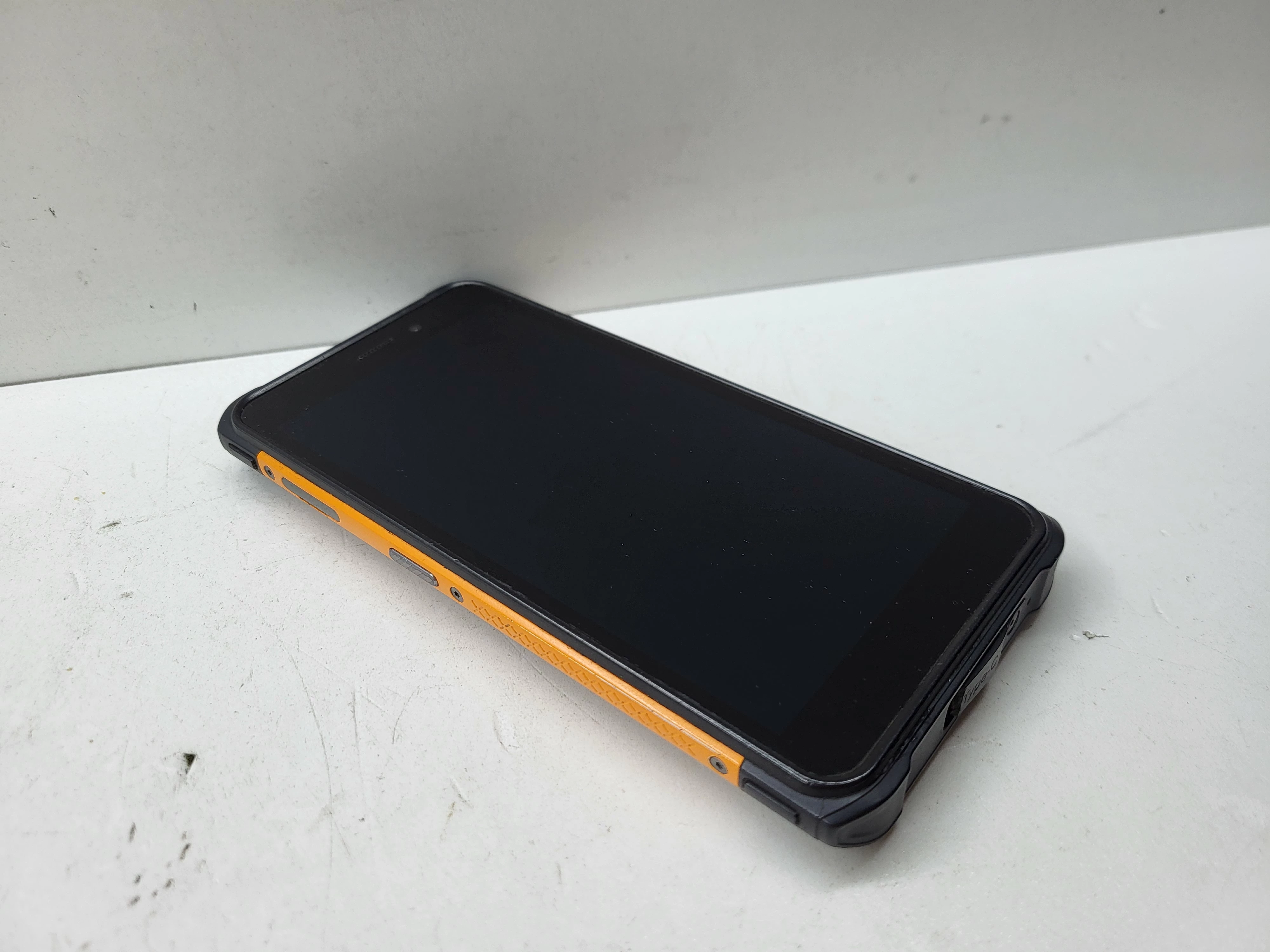 hammer-iron-4-stan-11323-2